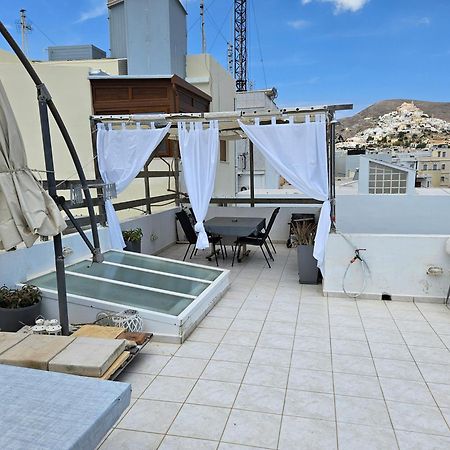 Simple And Special Apartment Ермополи Екстериор снимка