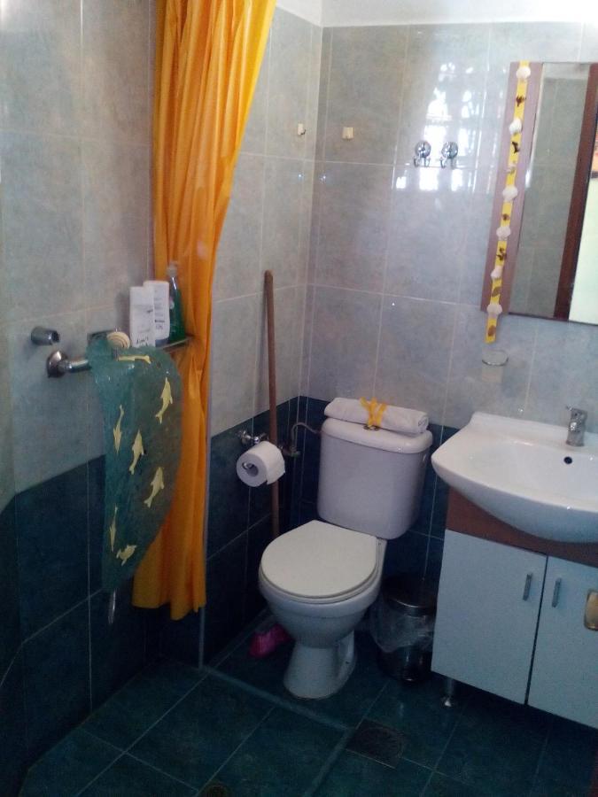 Simple And Special Apartment Ермополи Екстериор снимка
